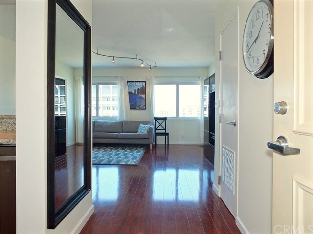 Property Photo:  525 E Seaside Way 1110  CA 90802 