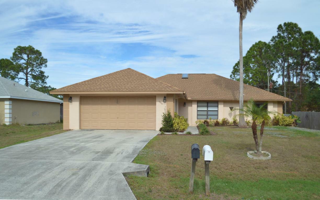 Property Photo:  1579 Napanee Street NW  FL 32907 