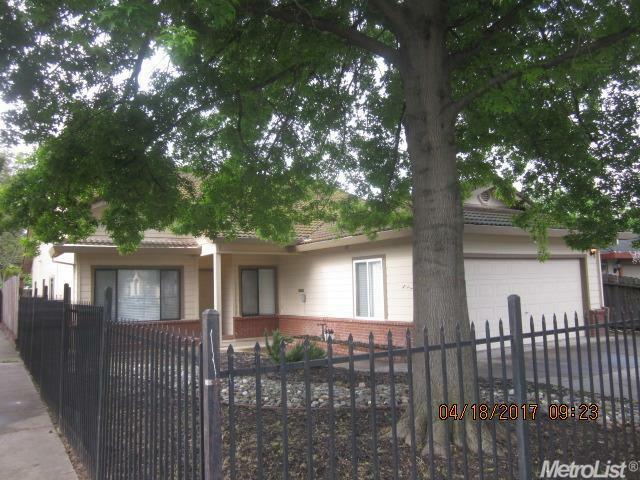 4804 Yosemite Avenue  Sacramento CA 95820 photo