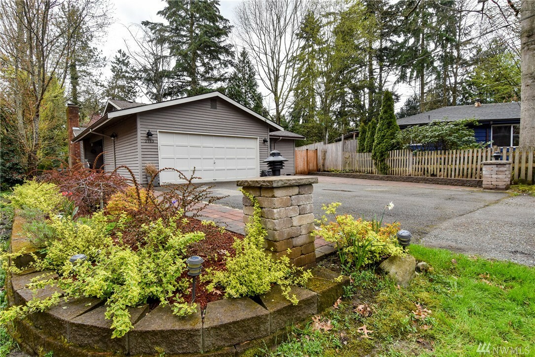 Property Photo:  2713 NE 106th Place  WA 98125 