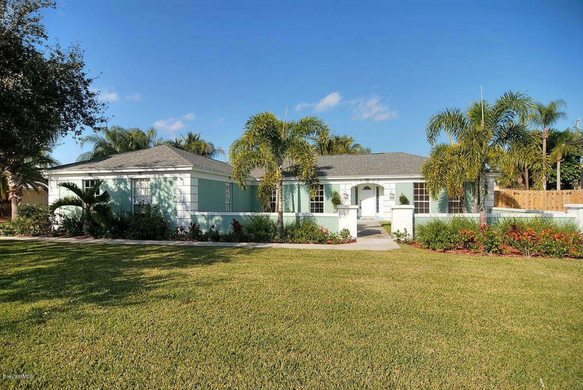 Property Photo:  602 Hibiscus  FL 32951 