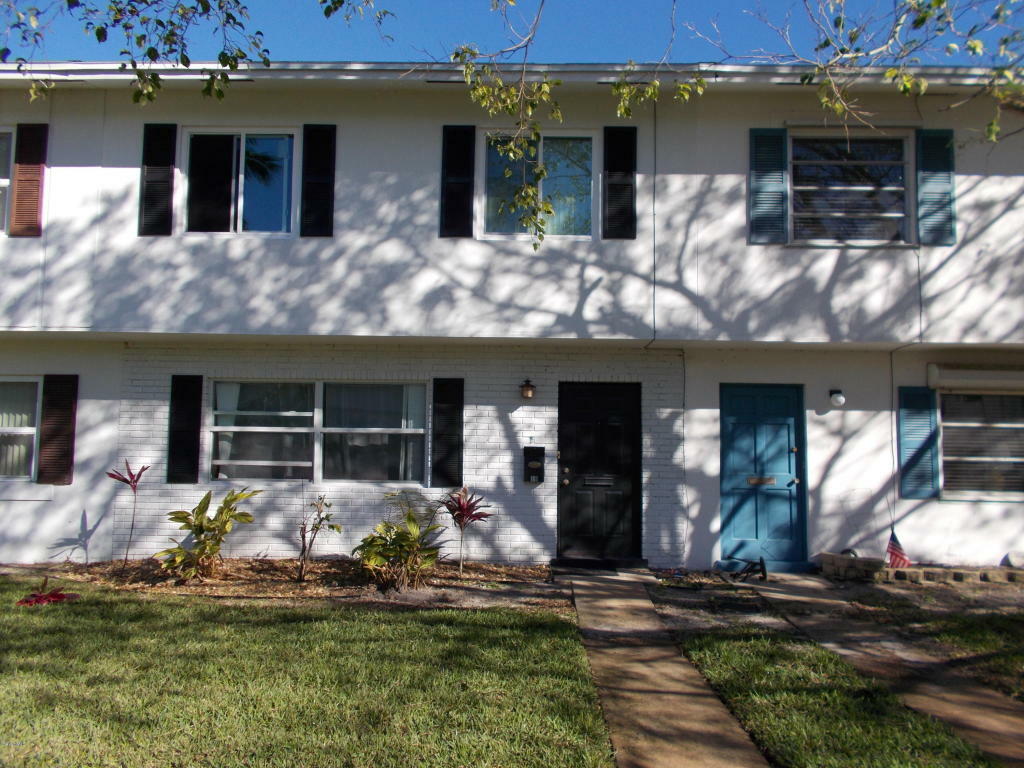 Property Photo:  16 Adams Court  FL 32937 