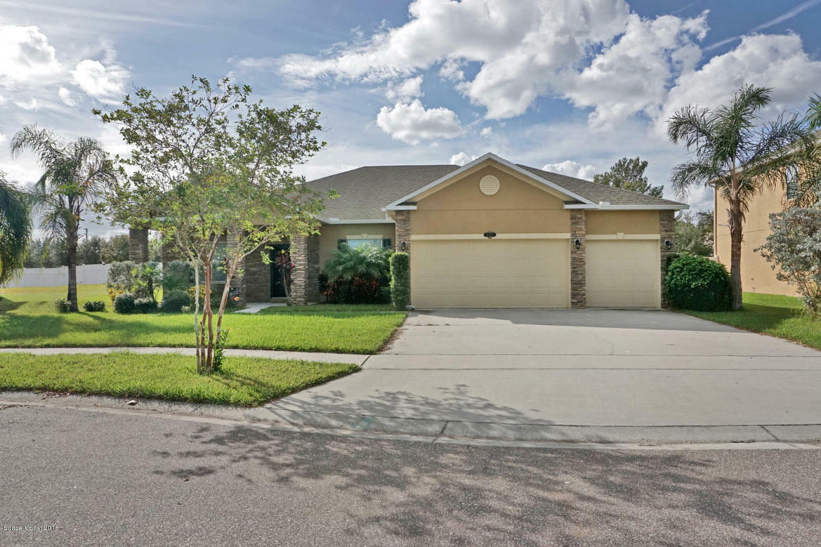 Property Photo:  620 L M Davey Lane  FL 32780 