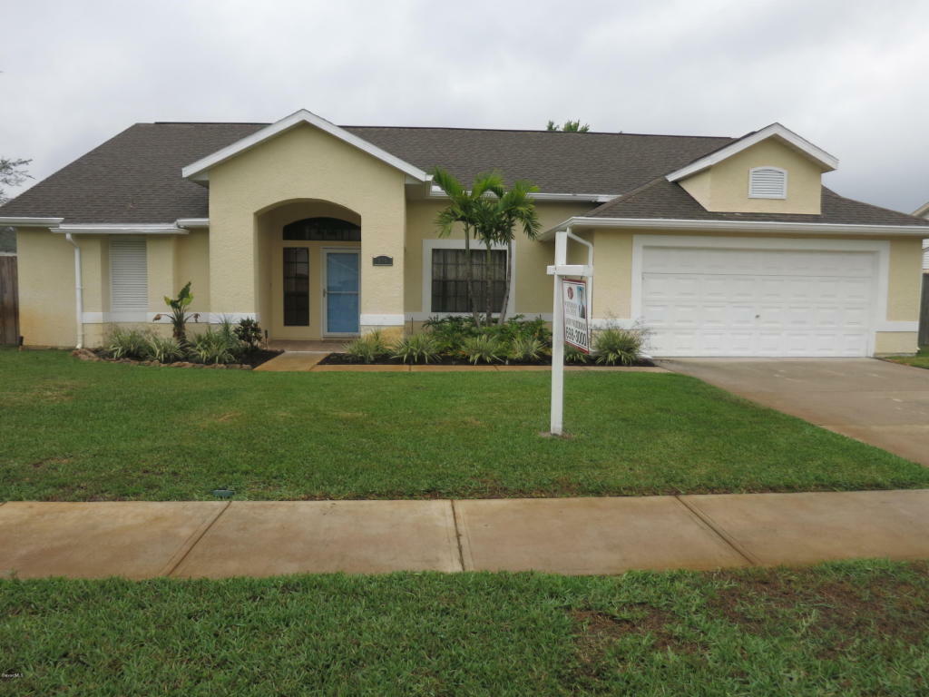 Property Photo:  910 Brookshire Circle  FL 32950 