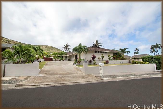 Property Photo:  239 Kalalau Street  HI 96825 