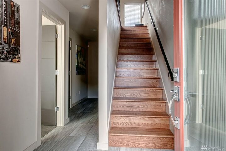 Property Photo:  3632 NE 73rd St  WA 98115 