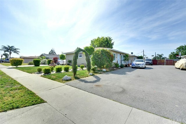 Property Photo:  700 W Florence Avenue  CA 90631 