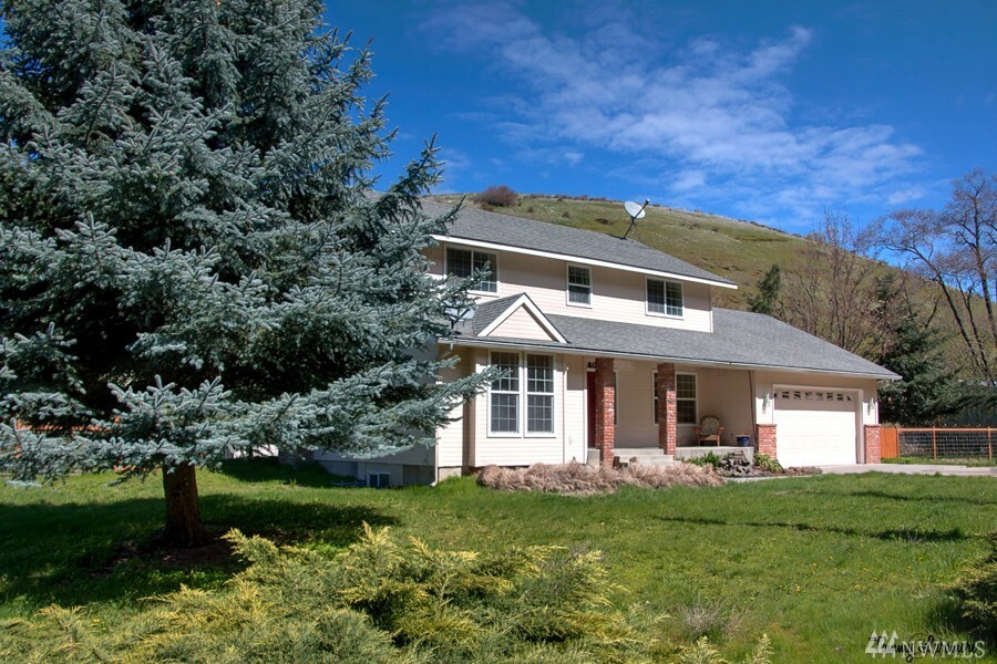 Property Photo:  4609 Biscuit Ridge Rd  WA 99361 