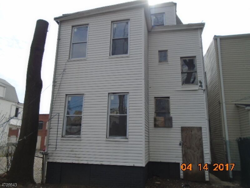 Property Photo: 261 N 19th St NJ 07017