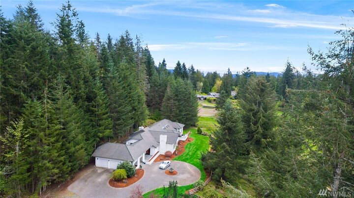 23717 SE 24th St  Sammamish WA 98075 photo