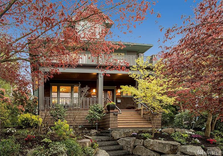 Property Photo:  1065 E Howe St  WA 98102 