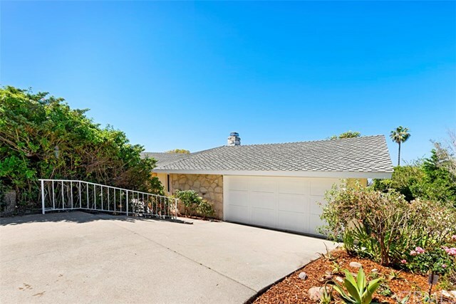 Property Photo:  2855 Chillon Way  CA 92651 