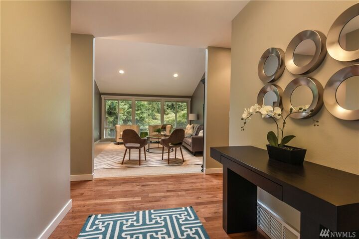 Property Photo:  8841 NE 144th St  WA 98034 