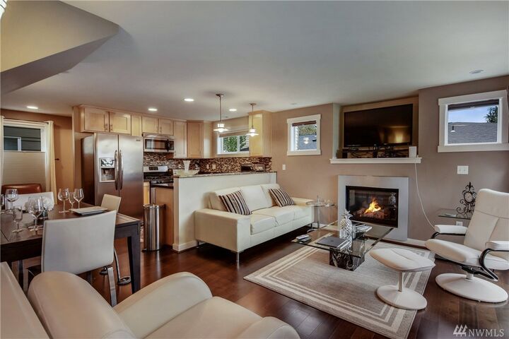 Property Photo:  12546 A 35th Ave NE  WA 98125 