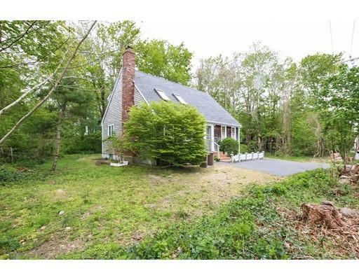 Property Photo: 6 Nobska Rd MA 02543