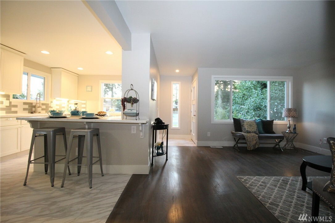 Property Photo: 12636 Occidental Ave S WA 98168