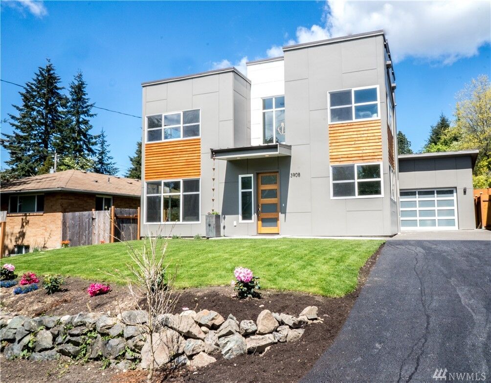 Property Photo: 3908 NE 125th WA 98125