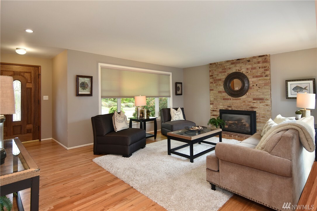 Property Photo: 6032 5th Ave NE WA 98115
