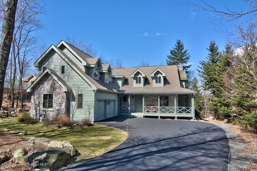 Property Photo: 39 Watawga Way West PA 18424