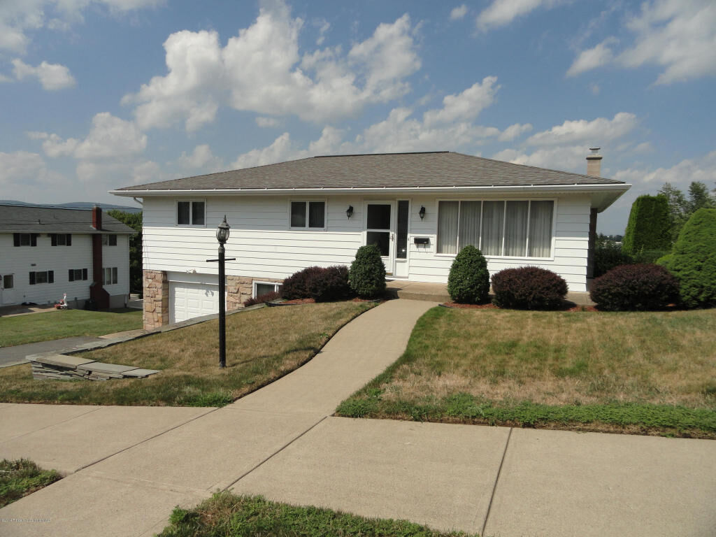 Property Photo:  511 Marjorie Drive  PA 18512 