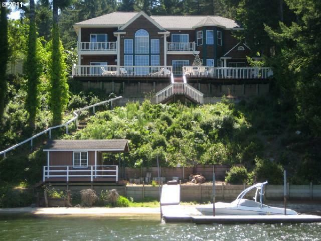 Property Photo:  5919 Mercer Lake Rd  OR 97439 