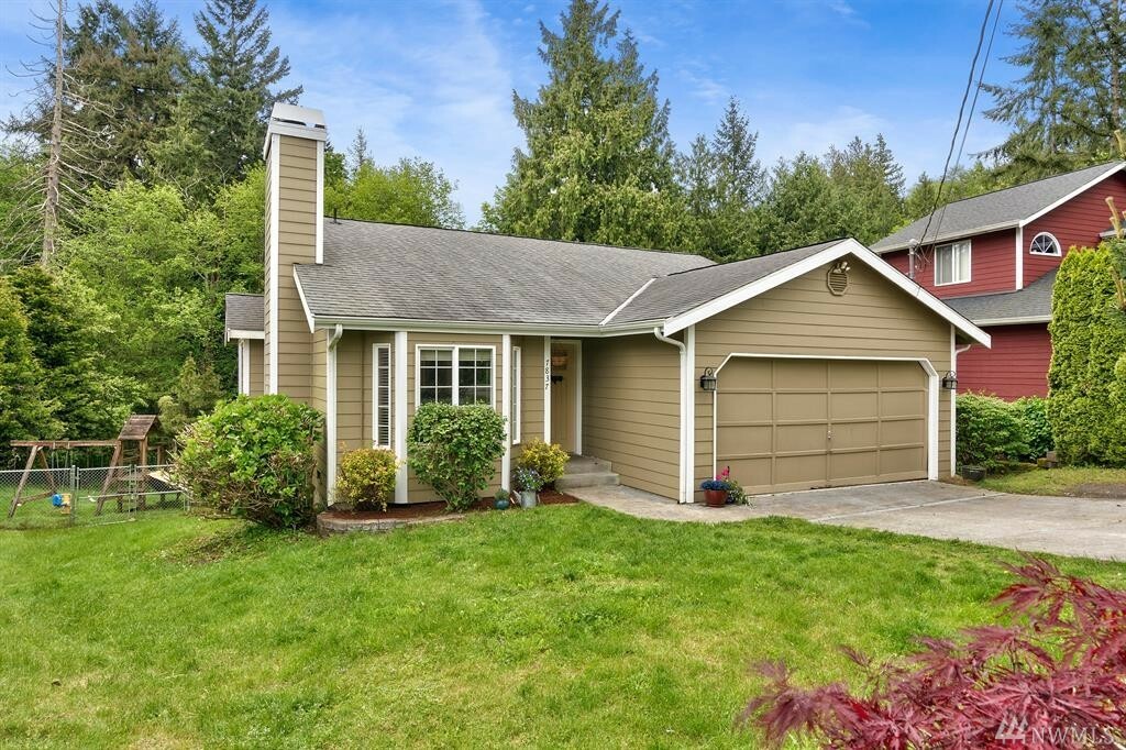 Property Photo: 7837 NE Harbor View Dr WA 98370