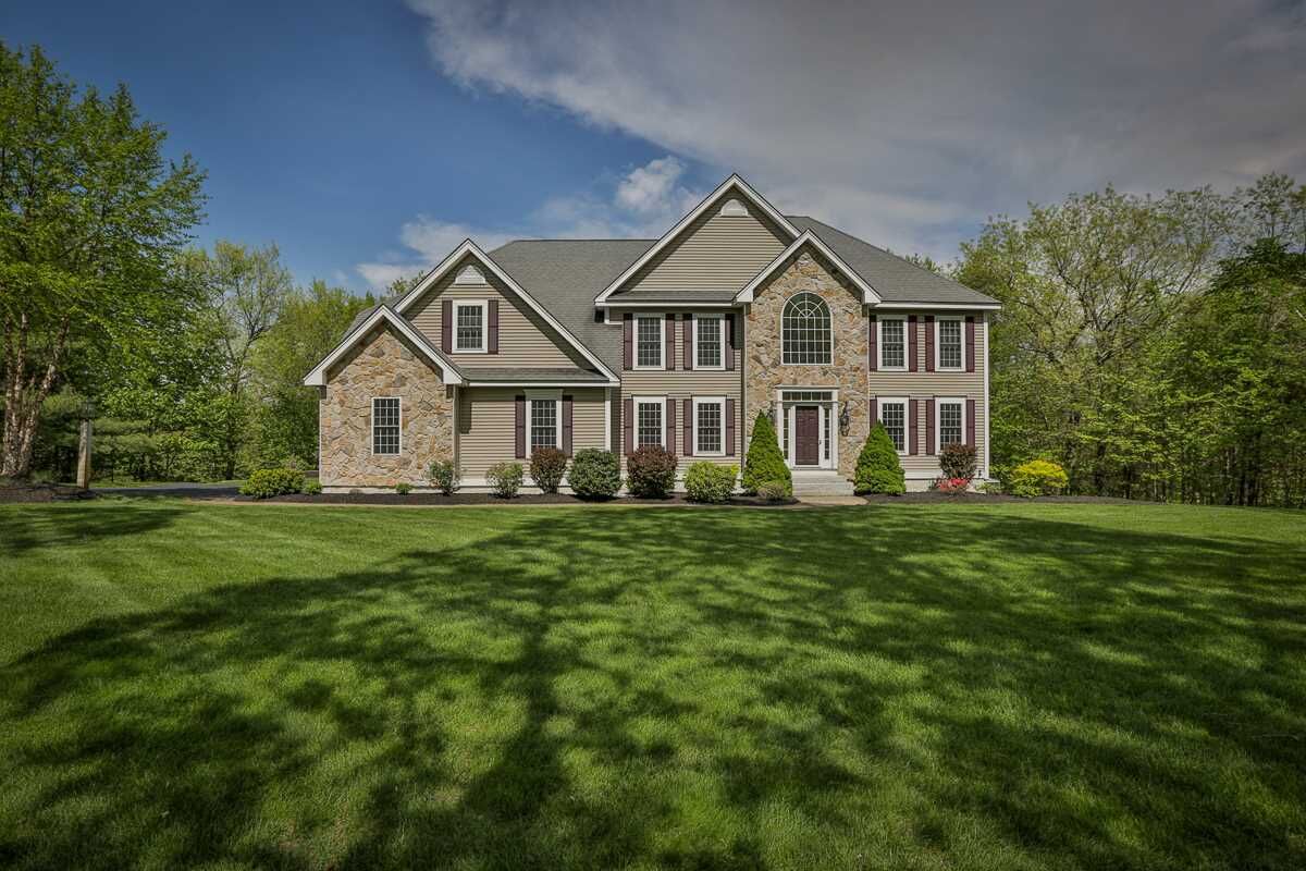 Property Photo:  41 Cedar Crest Lane  NH 03032 