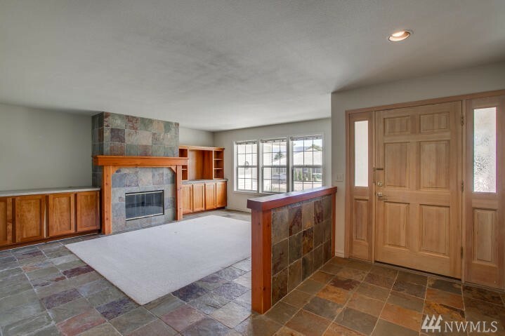 Property Photo: 8 Sunburst St WA 98801