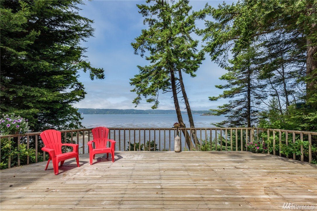 Property Photo:  9975 Wawalton Place  WA 98257 