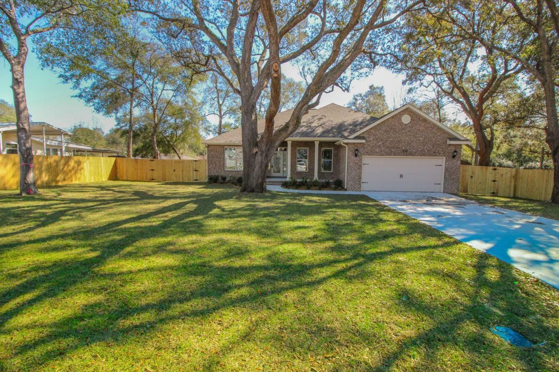 Property Photo:  209 Casper Drive  FL 32547 