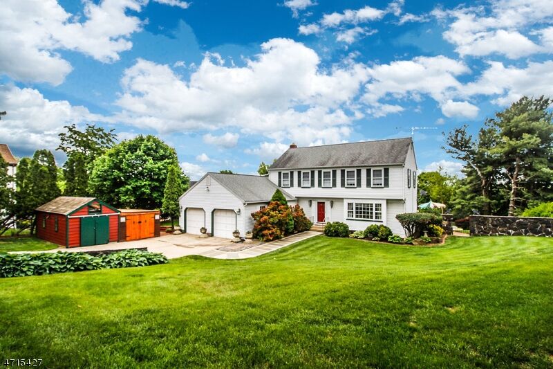 Property Photo: 8 Hook Dr NJ 08848