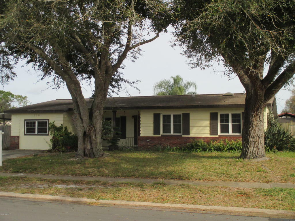 Property Photo:  980 Glenda Drive  FL 32780 