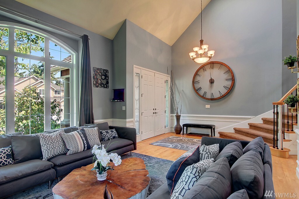 Property Photo:  24118 E Greystone Lane  WA 98020 