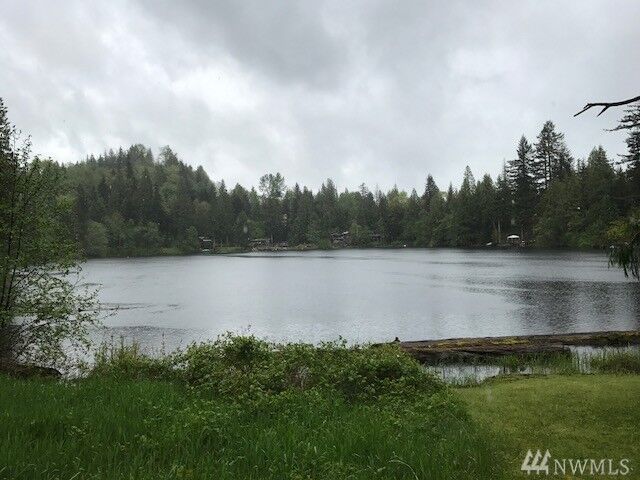 Property Photo: 37211 E Lake Walker Dr SE WA 98022