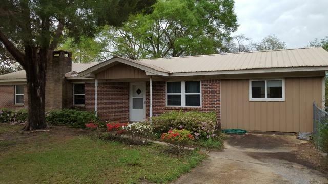 Property Photo:  5215 Galliver Cto  FL 32531 