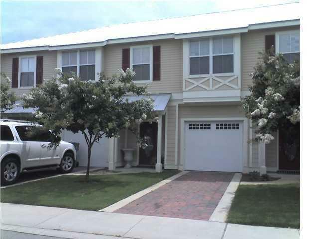 Property Photo: 429 Twin Lakes Lane 429 FL 32541