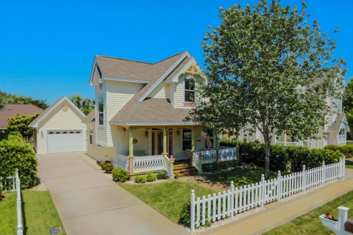 Property Photo: 4571 Woodwind Drive FL 32541