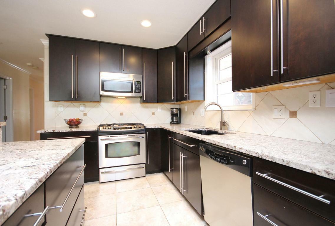 Property Photo: 18 Wisteria Court FL 32548