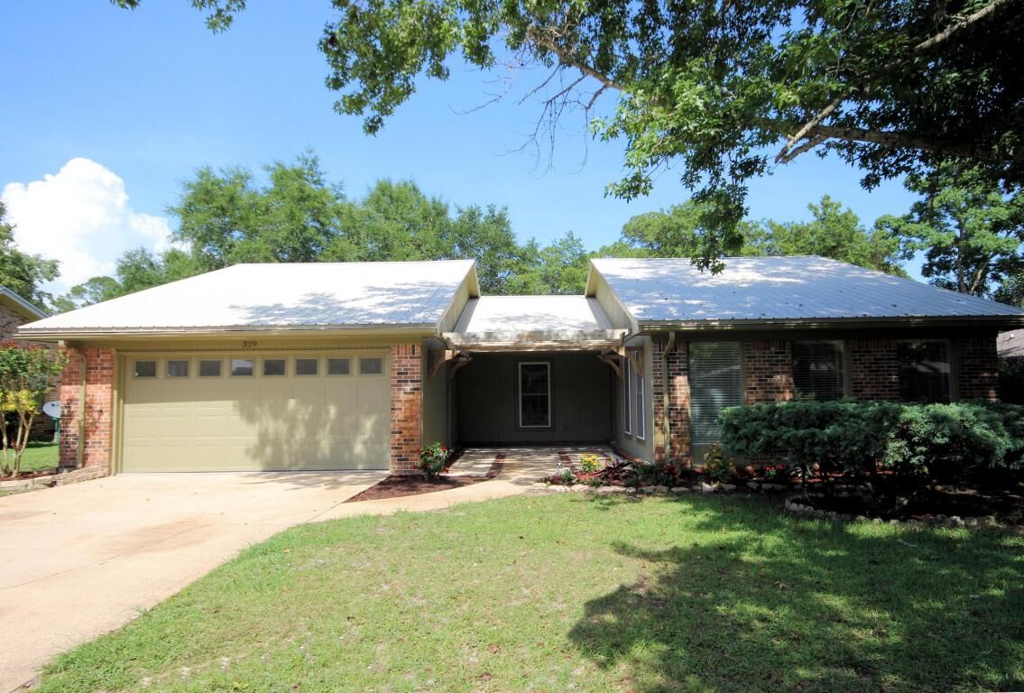 Property Photo:  329 Biscayne Lane  FL 32578 