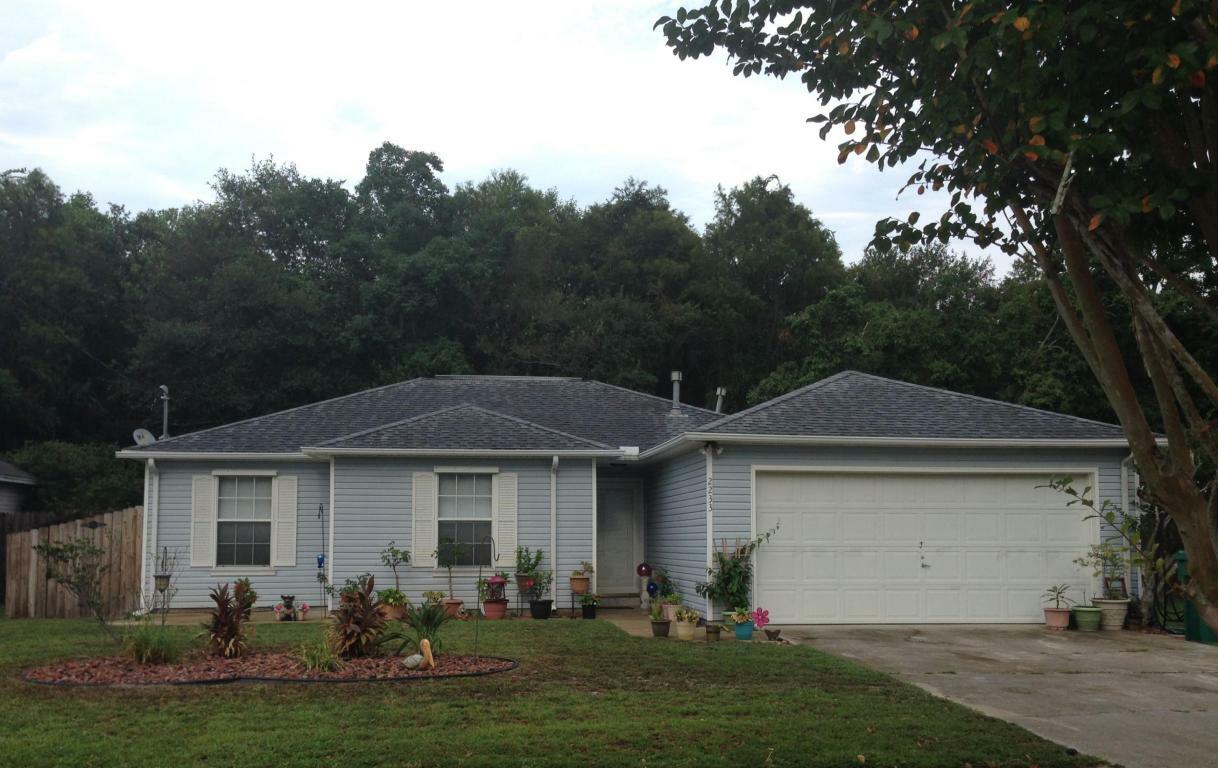 Property Photo:  2233 Estate Circle  FL 32566 