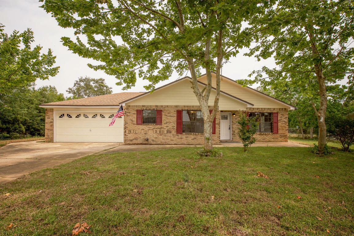 Property Photo:  297 Austin Avenue  FL 32569 