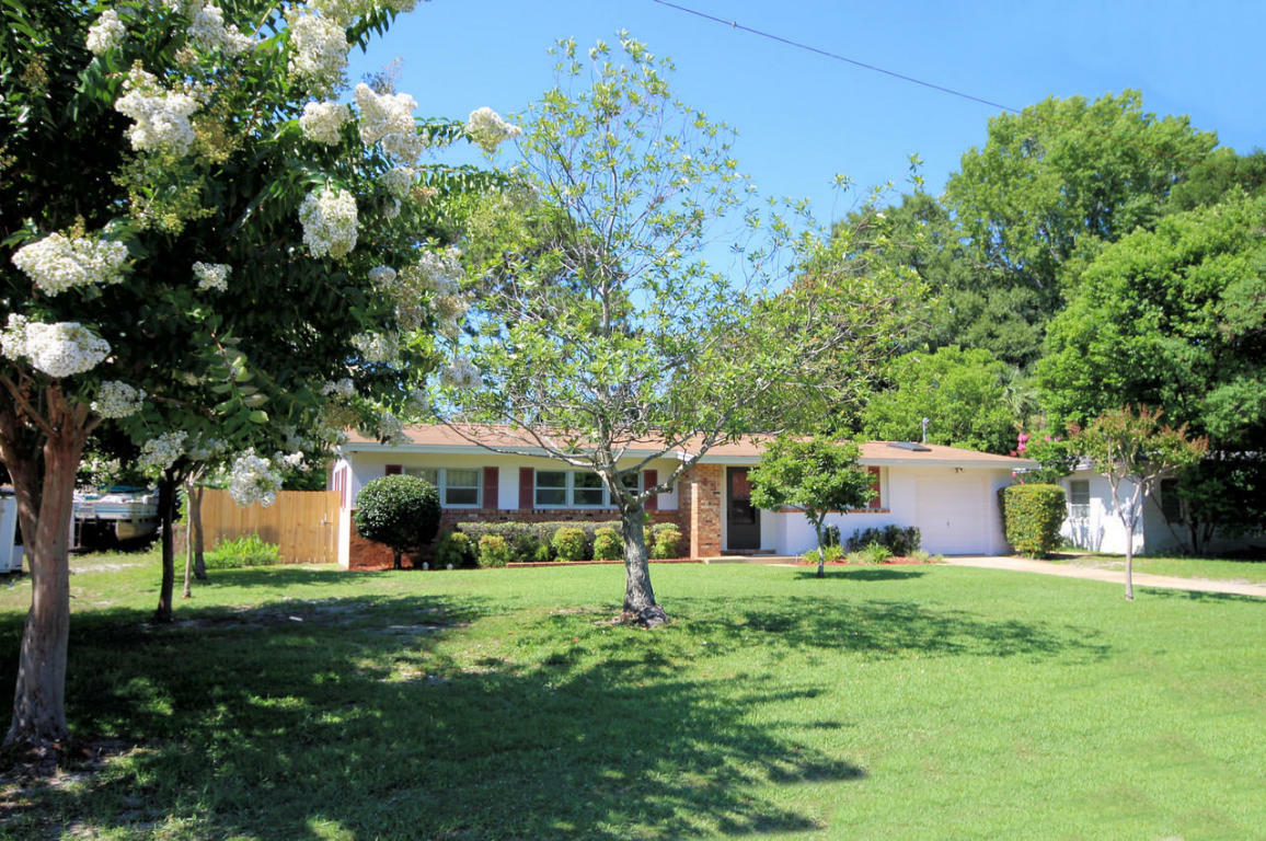 Property Photo:  45 SE Waynel Circle  FL 32548 