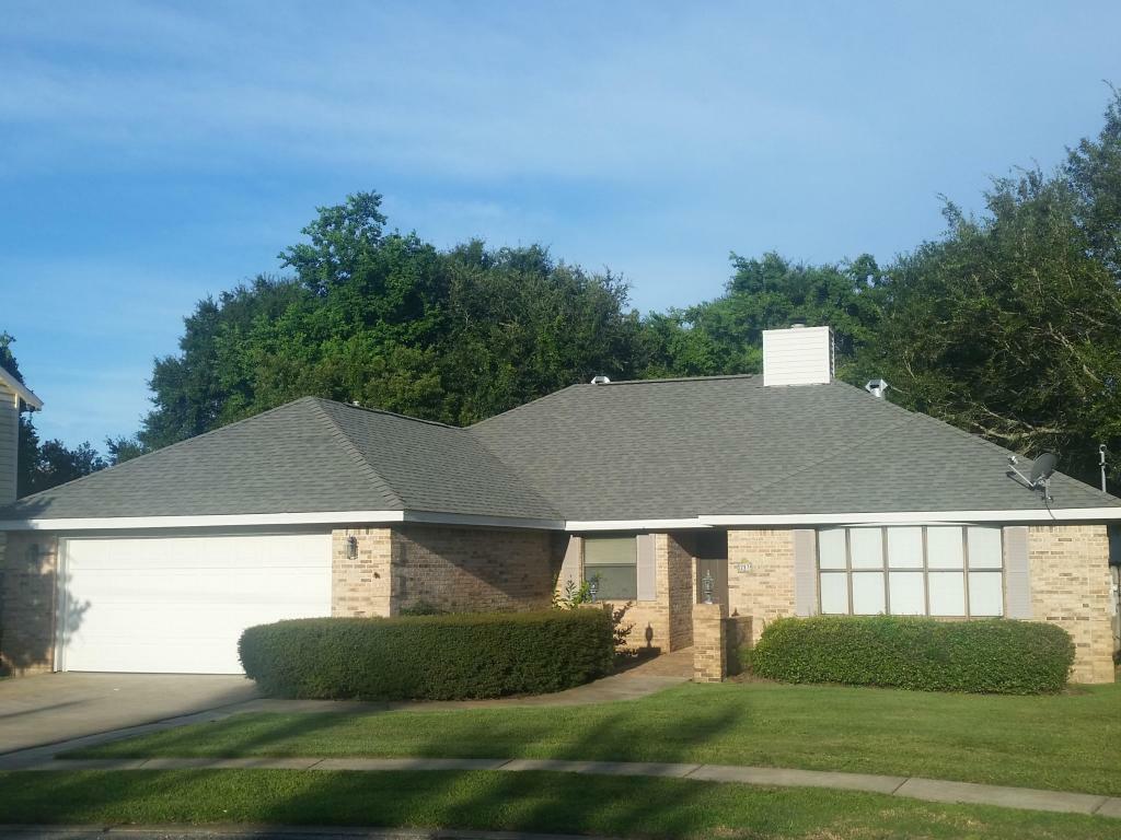 Property Photo: 217 Dolphin Estates Court FL 32541