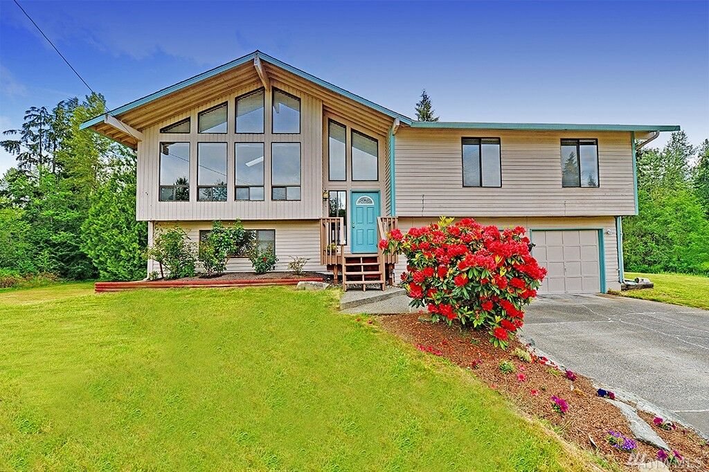 Property Photo:  21217 129th Ave SE  WA 98296 