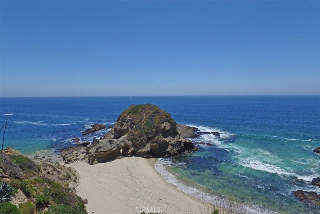 Property Photo: 12 S La Senda Drive CA 92651
