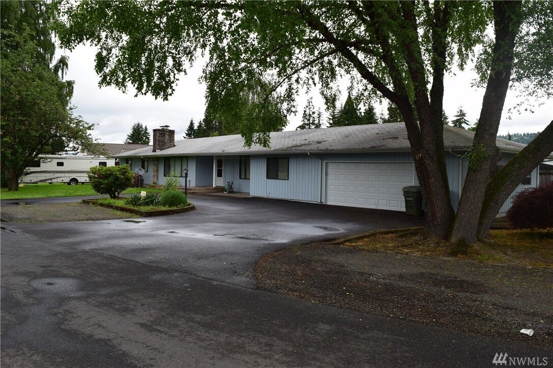 Property Photo:  3204 Olympia Way  WA 98632 