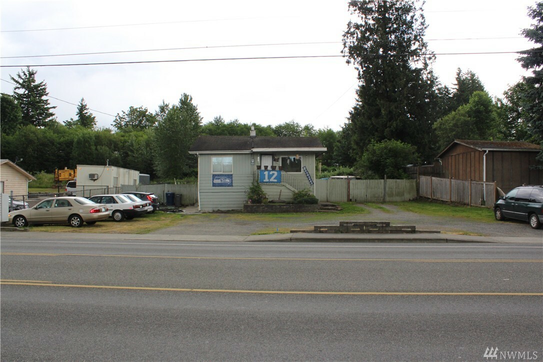 Property Photo:  13015 Beverly Park Rd  WA 98087 