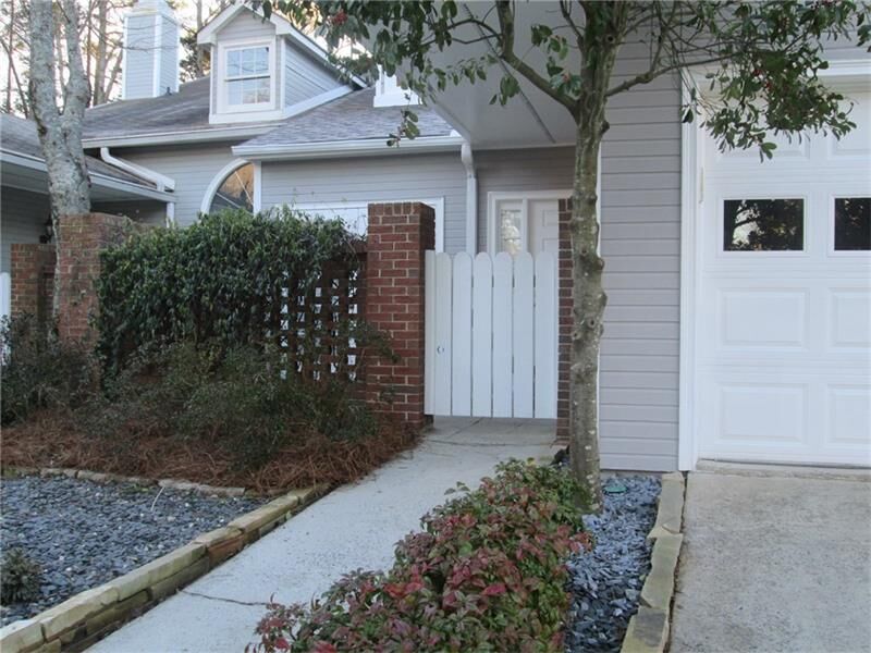 Property Photo:  2945 Crosswycke Forest 2945   30319 
