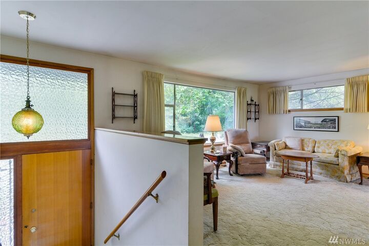 Property Photo: 19917 Meridian Ave N WA 98133