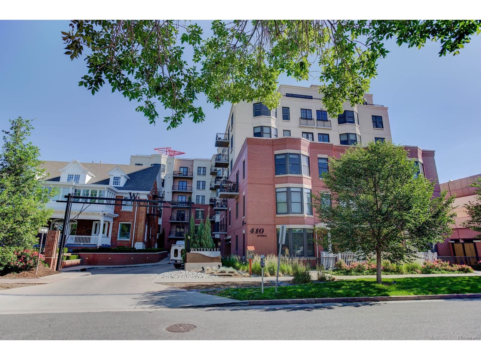 Property Photo:  410 Acoma Street 410  CO 80204 